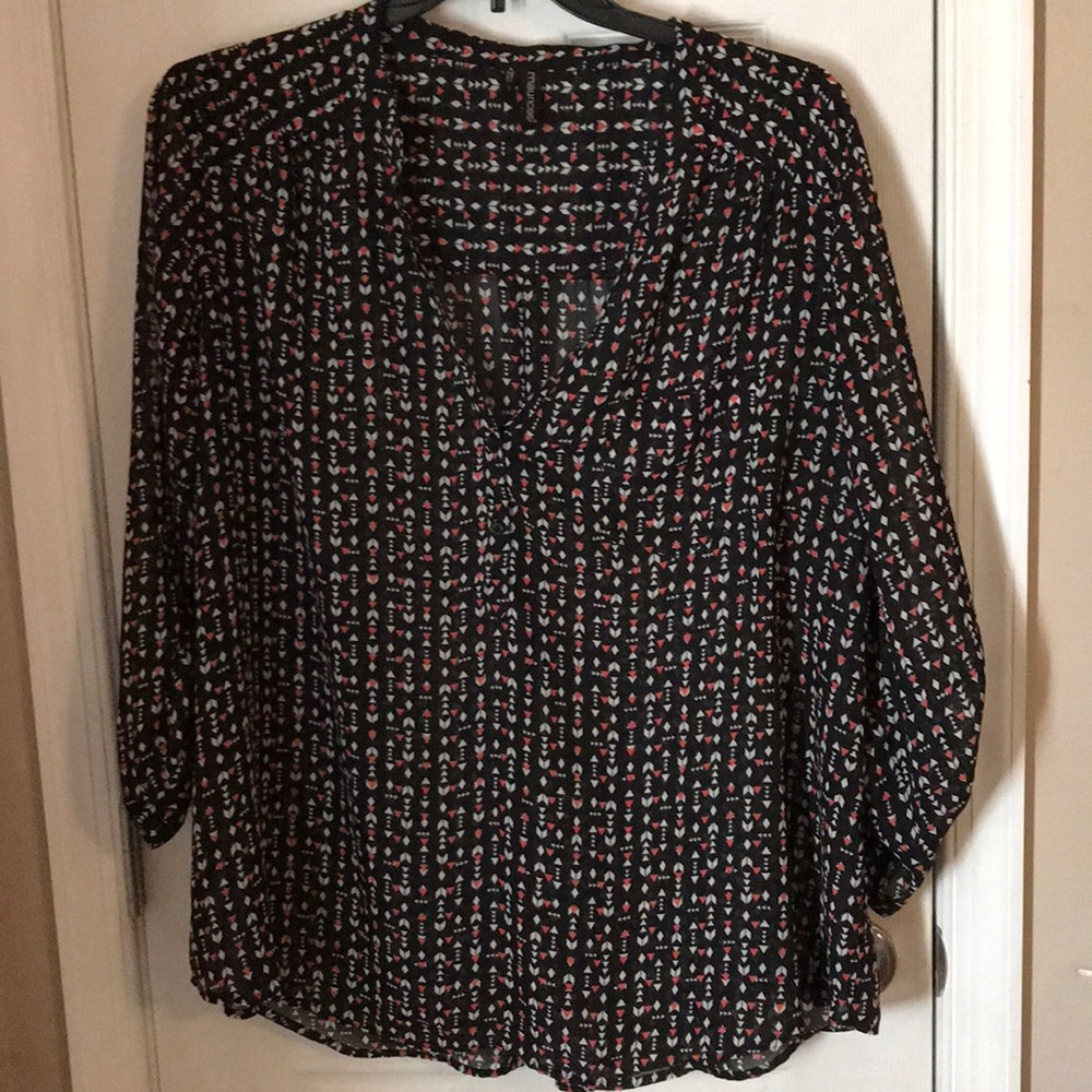 Maurice’s plus top